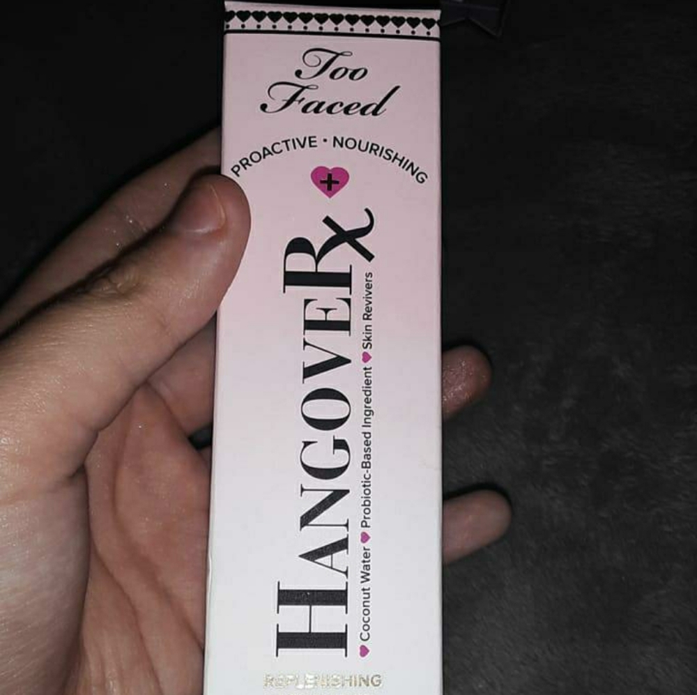Too Faced Hangover Primer